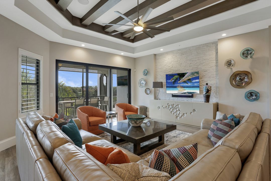 16358 Corsica Way #201, Naples, FL 34110