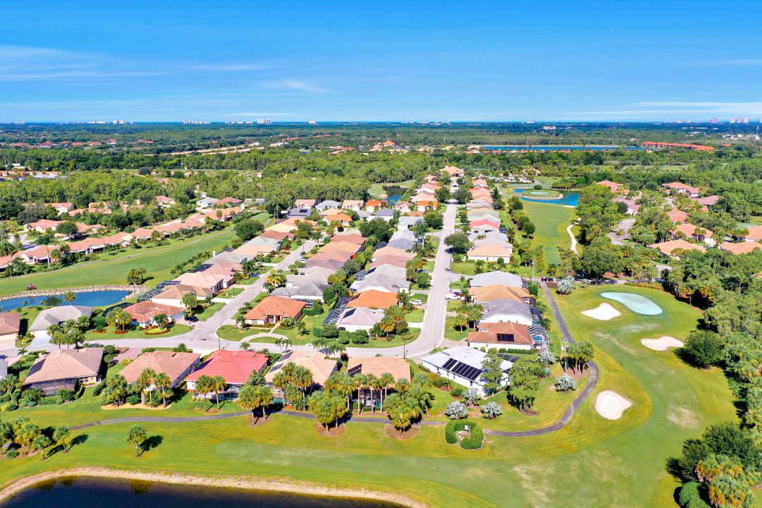 12703 Hunters Ridge Dr, Bonita Springs, FL 34135