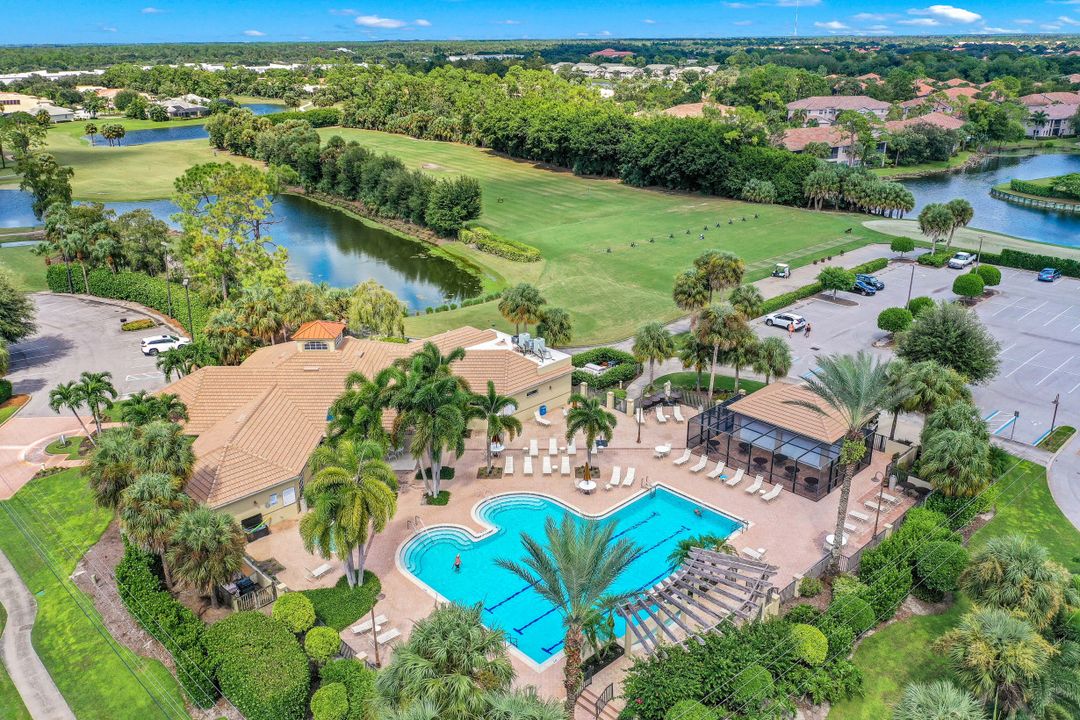 12655 Fox Ridge Dr, Bonita Springs, FL 34135