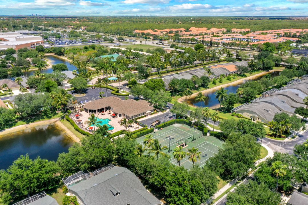 8039 Tauren Ct, Naples, FL 34119