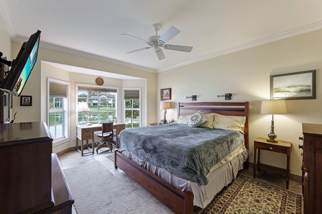 3584 Windjammer Cir #1703, Naples, FL 34112