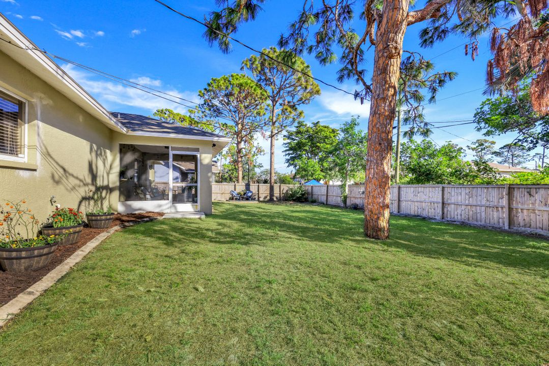 18237 Apple Rd, Fort Myers, FL 33967