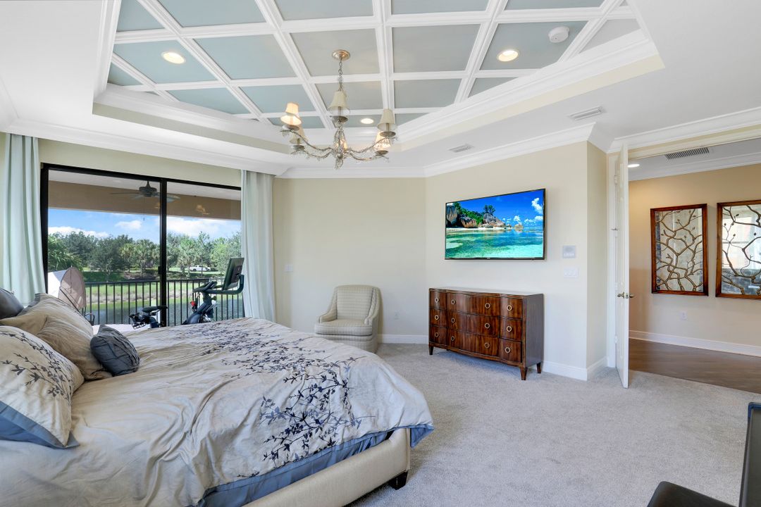 3642 Santaren Ct, Naples, FL 34119