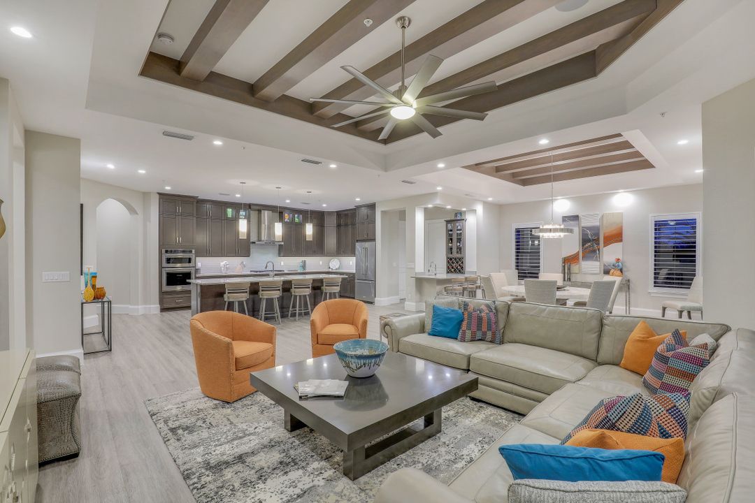 16358 Corsica Way #201, Naples, FL 34110