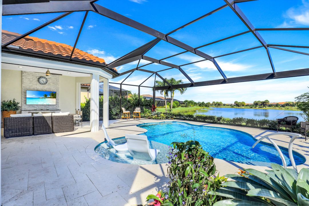 9155 Trivoli Ter, Naples, FL 34119