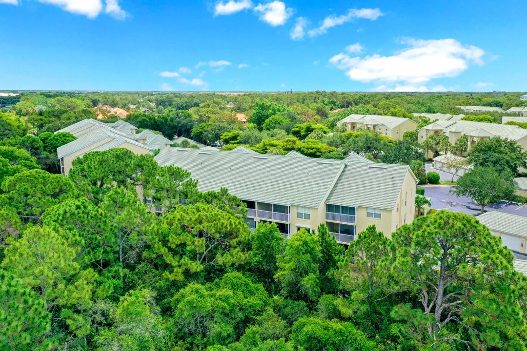 15505 Cedarwood Ln #204, Naples, FL 34110