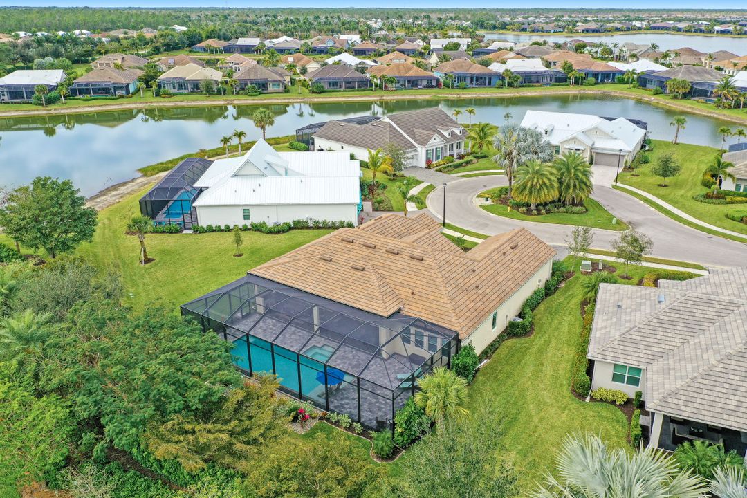 14628 Regatta Ln, Naples, FL 34114