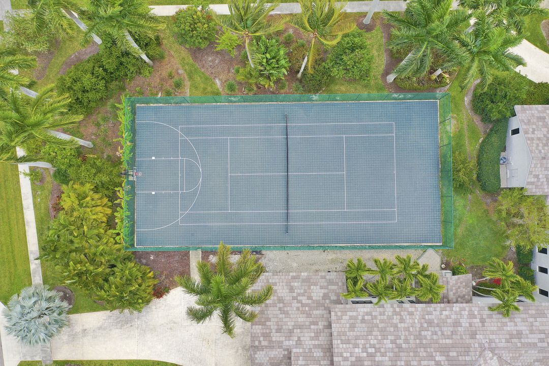 850 Eubanks Ct, Marco Island, FL 34145