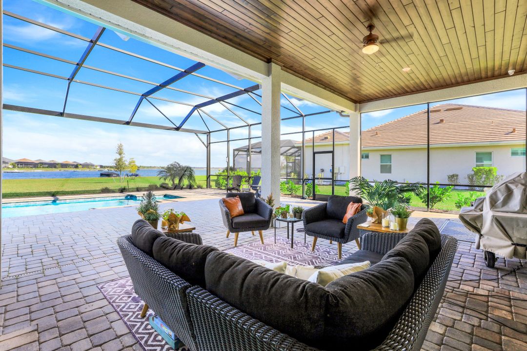 18421 WildBlue Blvd, Fort Myers, FL 33913