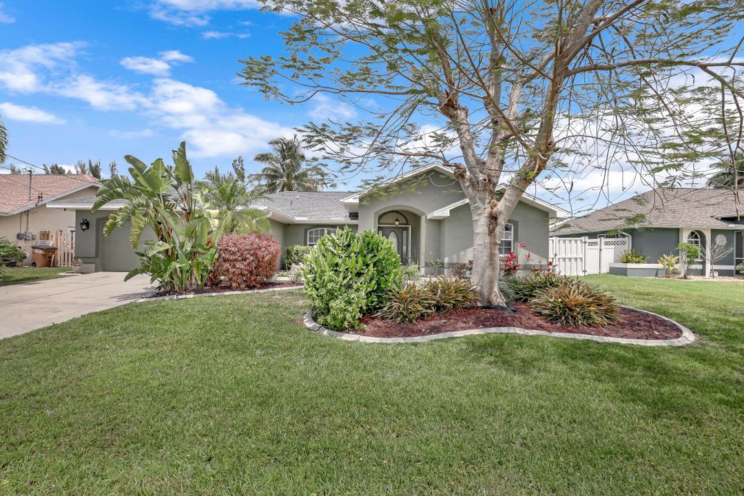 415 SE 17th St, Cape Coral, FL 33990