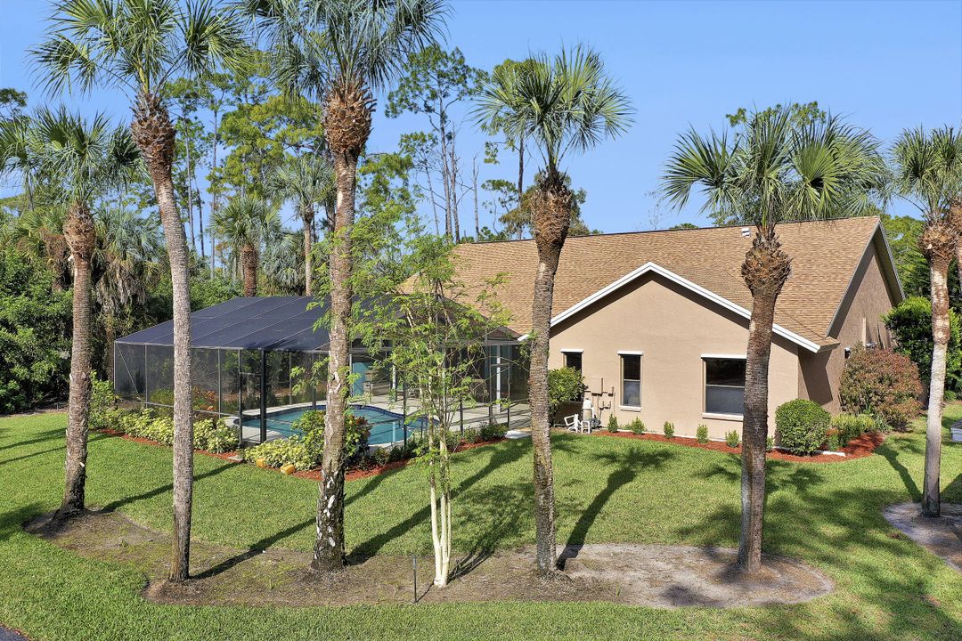 5980 Hidden Oaks Ln, Naples, FL 34119