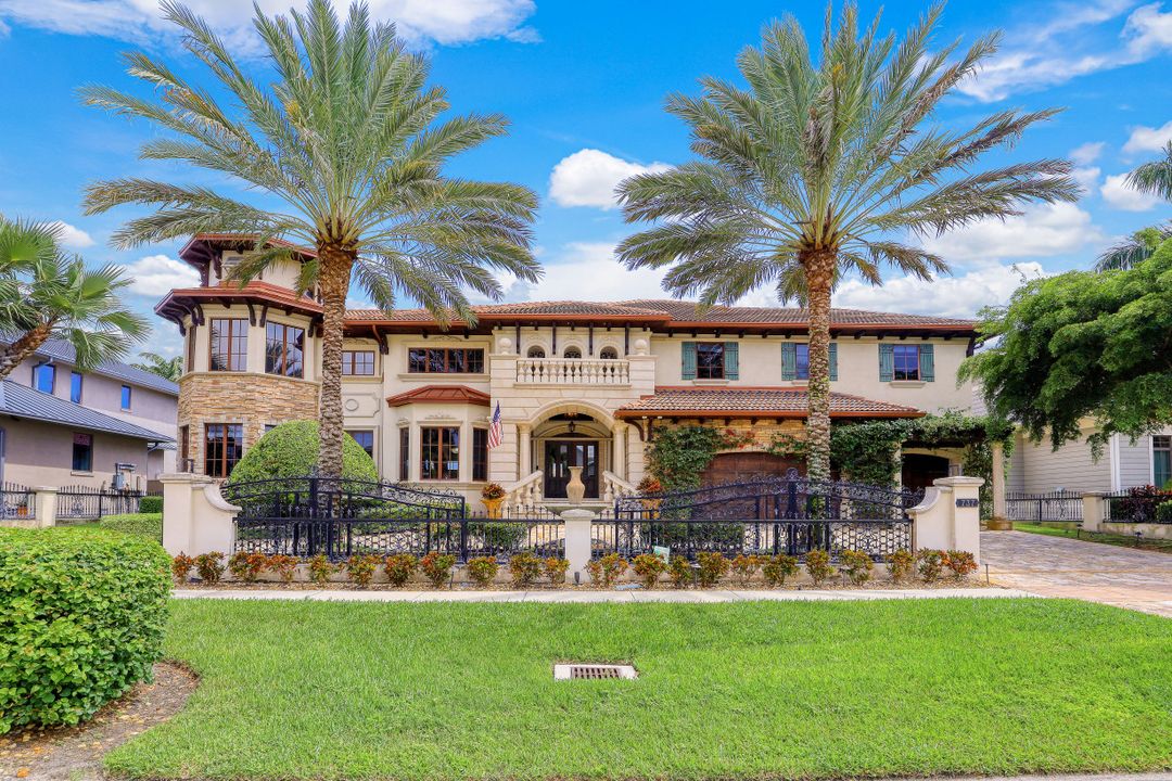 737 Plantation Ct, Marco Island, FL 34145