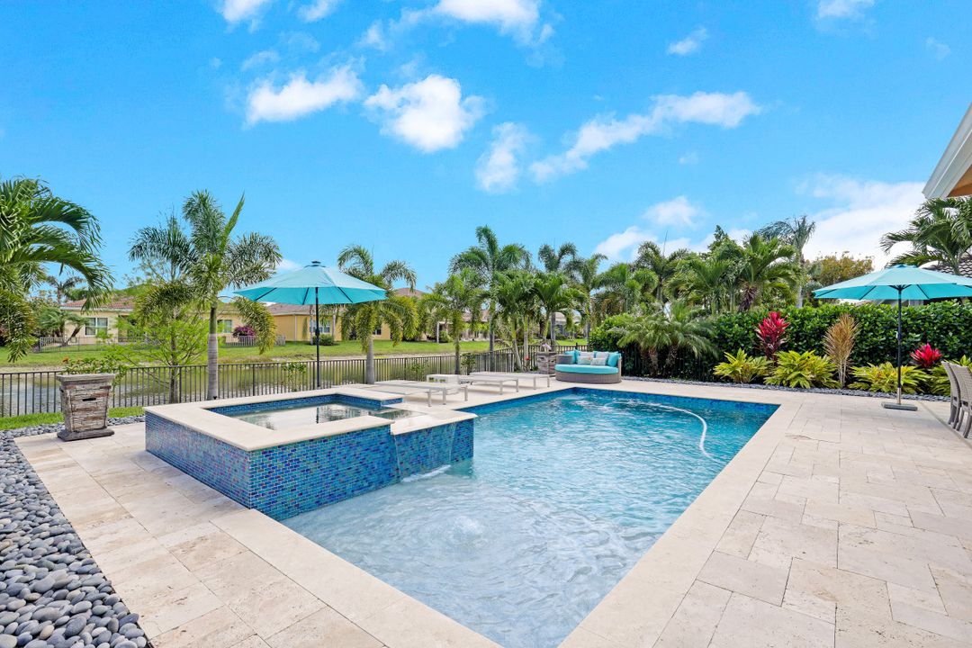 6499 Marbella Dr, Naples, FL 34105