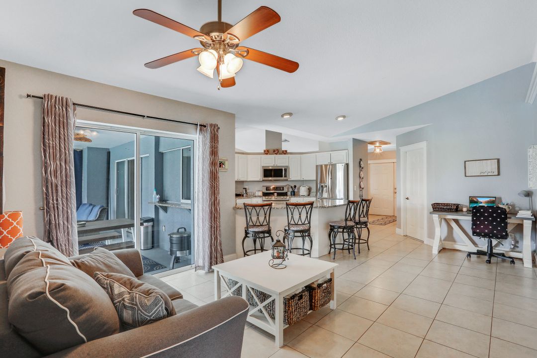 1021 NW 43rd Ave, Cape Coral, FL 33993