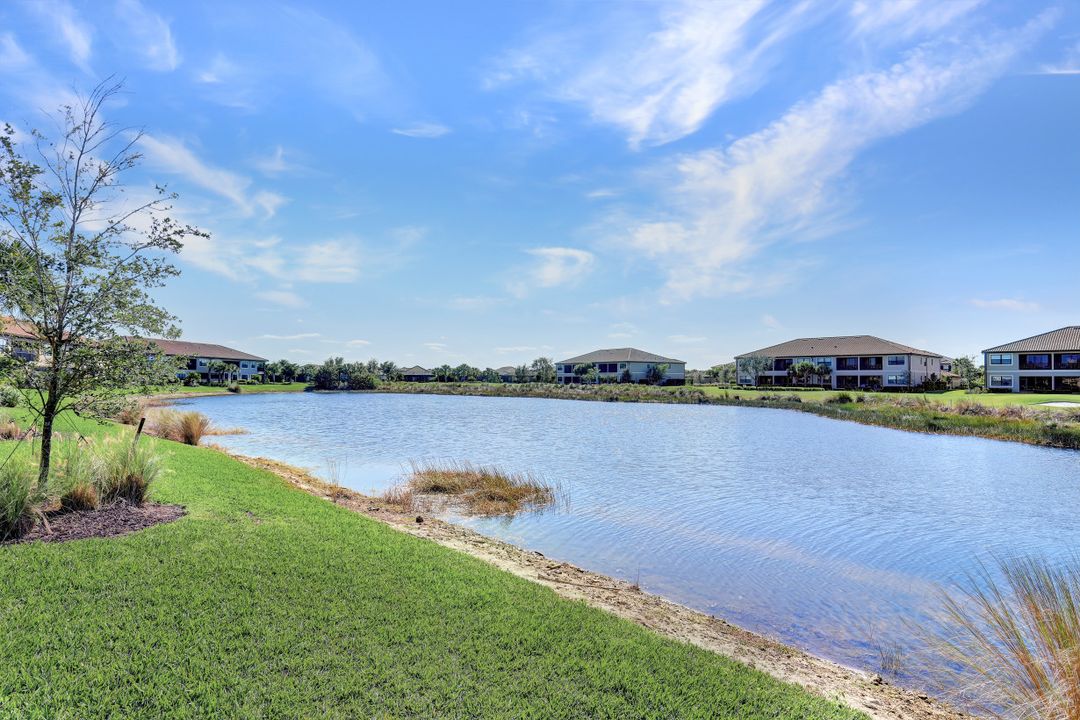 9658 Montelanico Loop #102, Naples, FL 34119