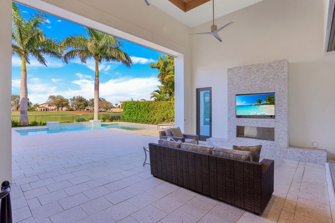 16439 Seneca Way, Naples, FL 34110