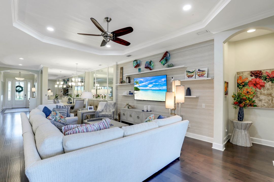 8701 Cavano St, Naples, FL 34119