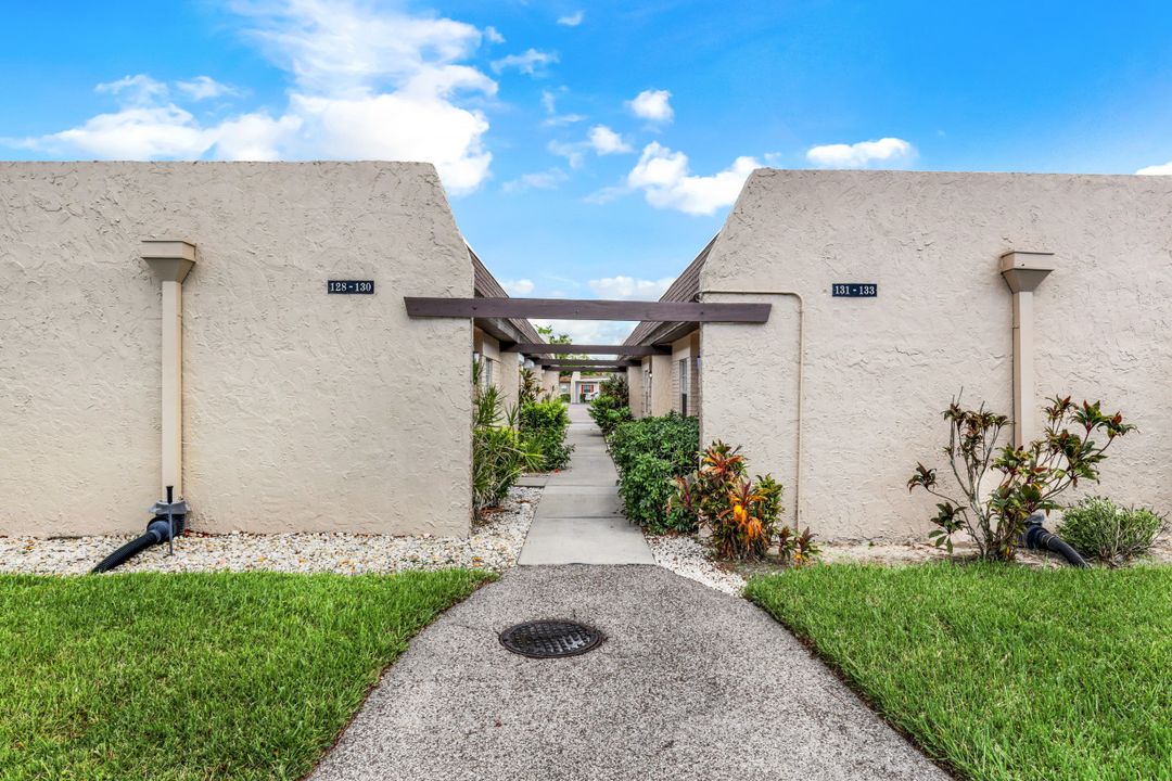 6300 South Pointe Blvd #132, Fort Myers, FL 33919