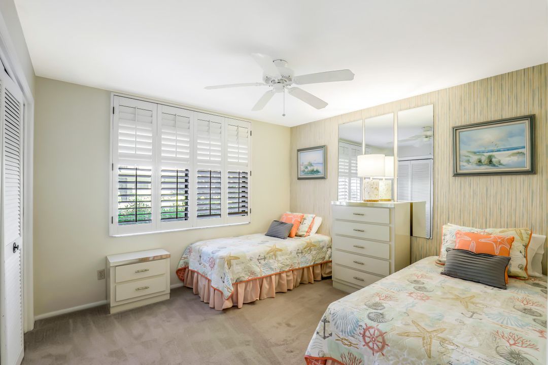 5250 Fox Hollow Dr APT 510, Naples, FL 34104