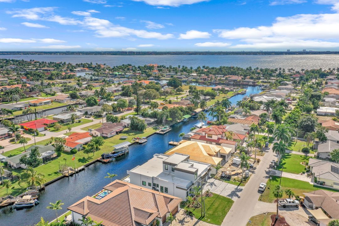 5305 Bayshore Ave, Cape Coral, FL 33904