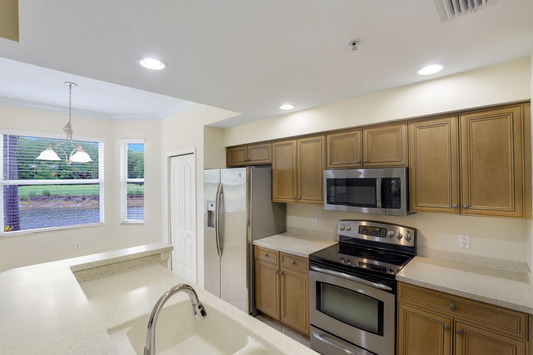 10307 Heritage Bay Blvd #1213, Naples, FL 34120