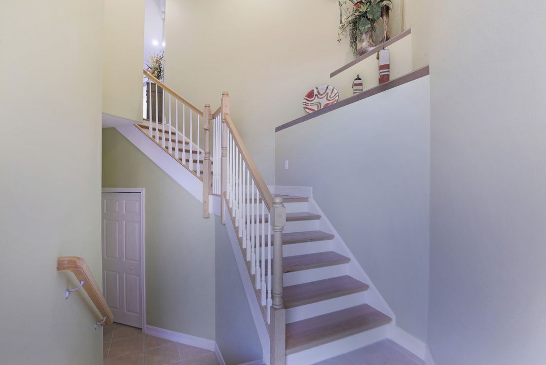 10498 Smoke House Bay Dr #201, Naples, FL 34120