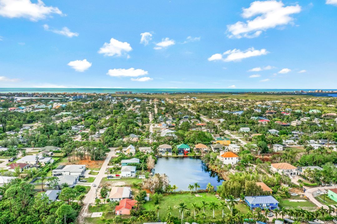 3870 Bennett Ln, Bonita Springs, FL 34134