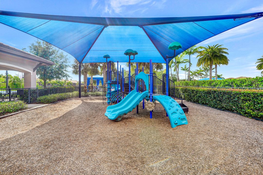 11520 Stonecreek Cir, Fort Myers, FL 33913