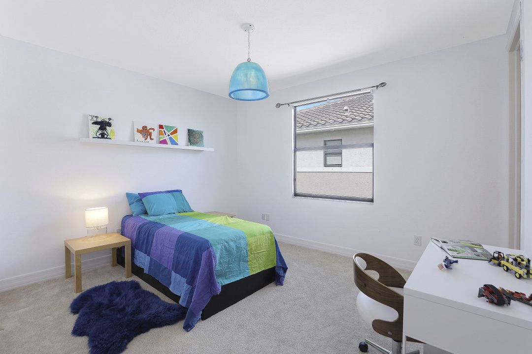 3718 Pleasant Springs Dr, Naples, FL 34119