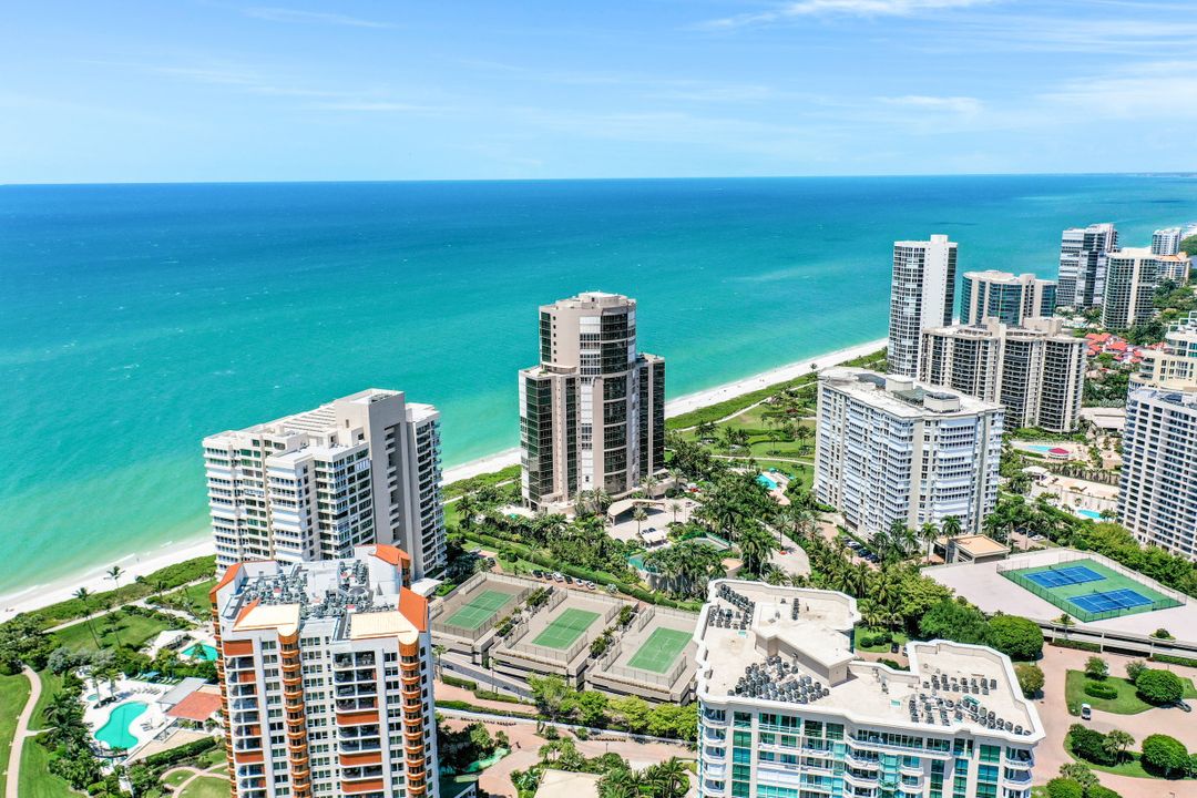 4301 Gulf Shore Blvd N #1700, Naples, FL 34103