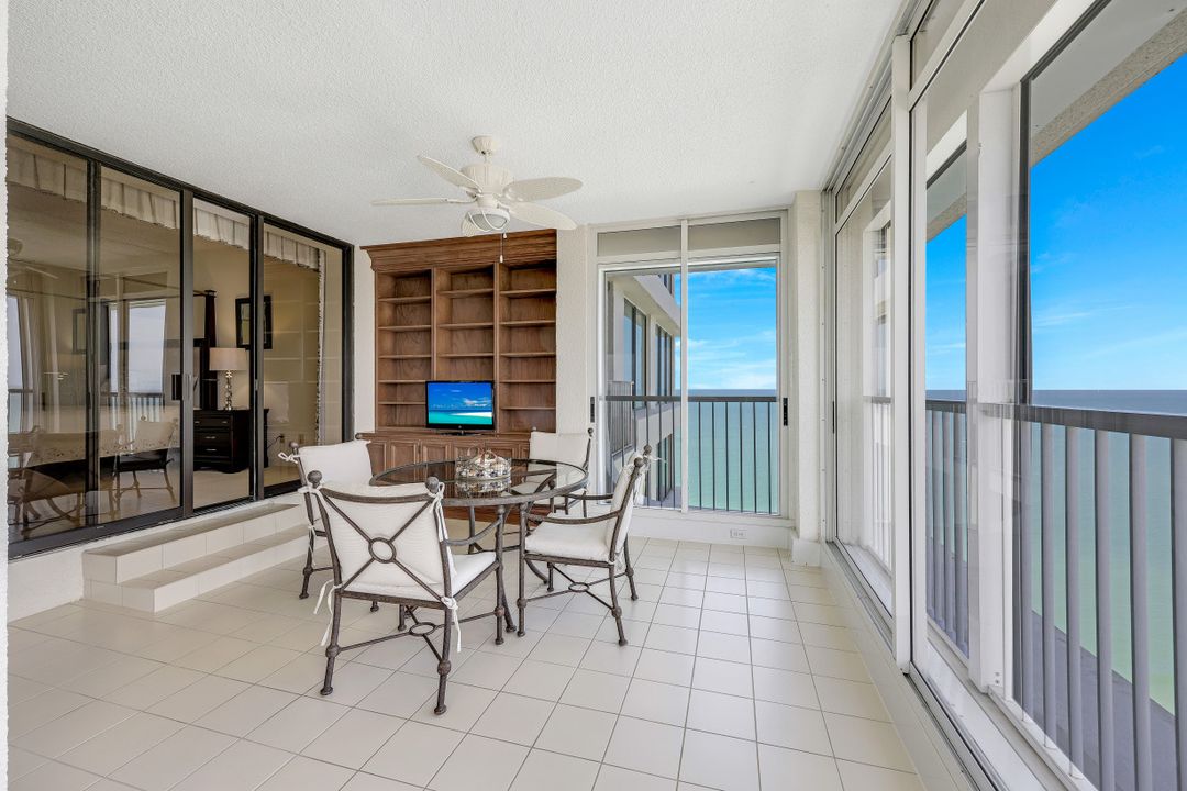 4301 Gulf Shore Blvd N #1700, Naples, FL 34103