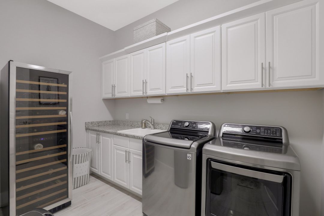 3237 Tavolara Ln, Naples, FL 34114