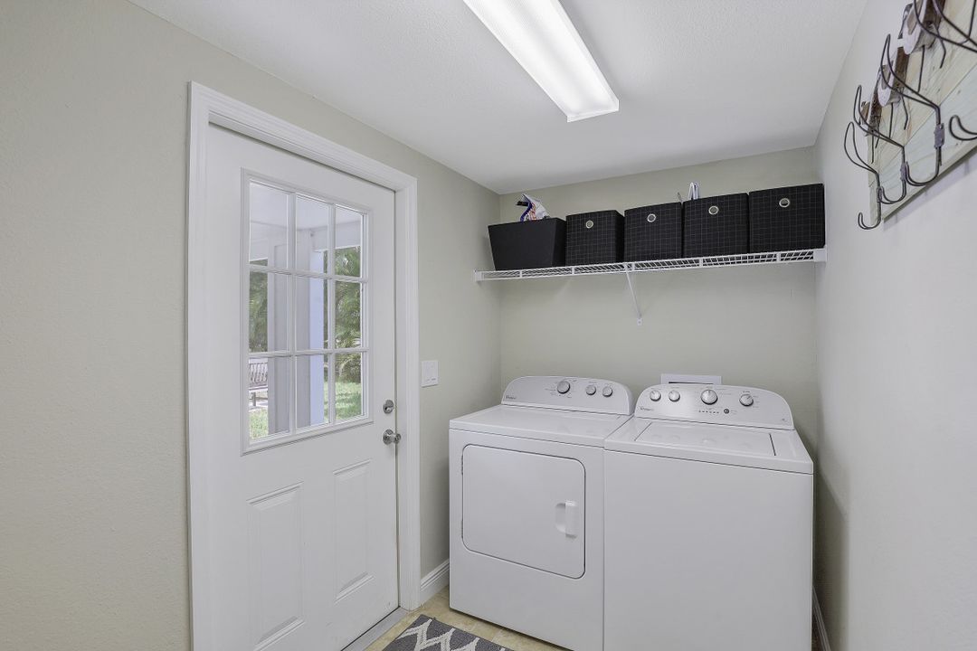 3950 Luverne St, Fort Myers, FL 33901