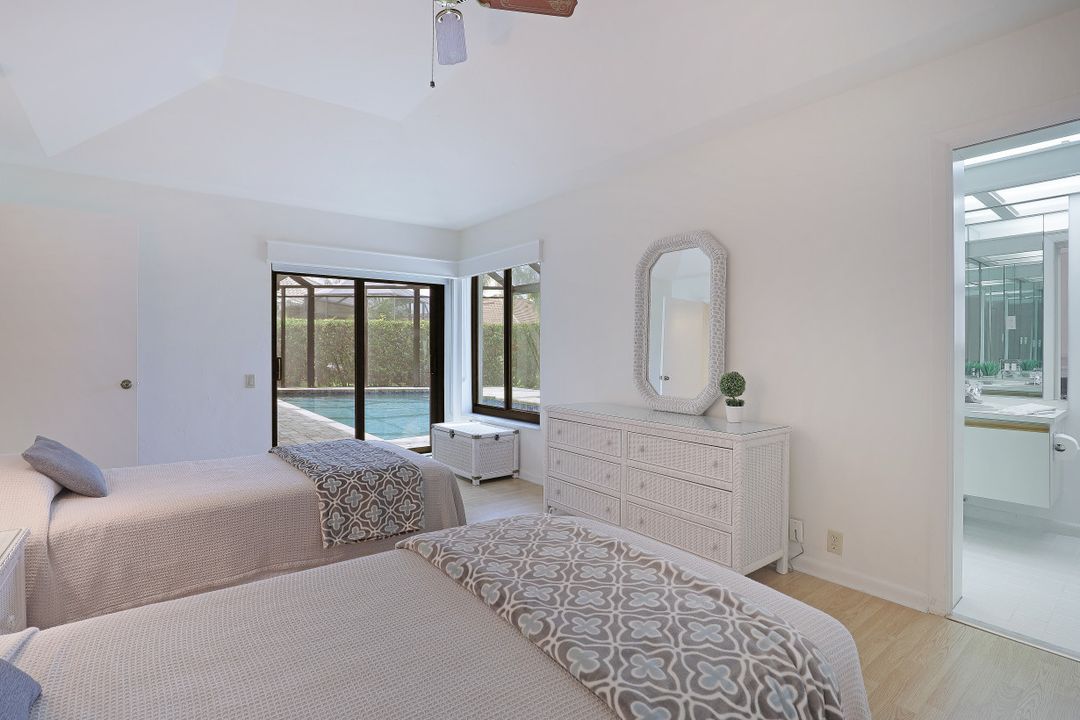 1380 Bald Eagle Dr, Naples, FL 34105