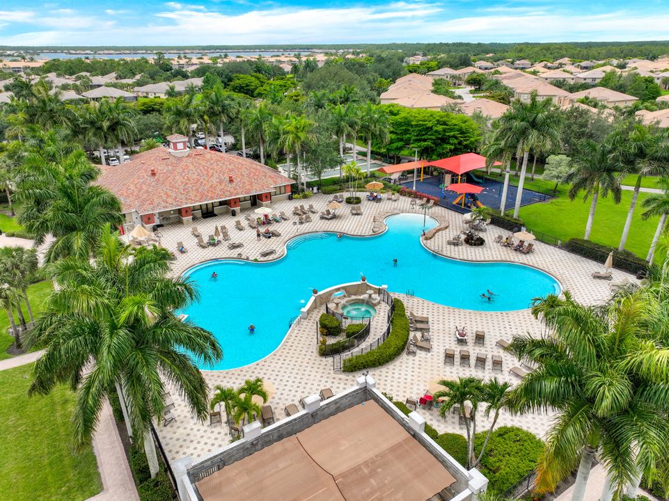 13826 Cleto Dr, Estero, FL 33928