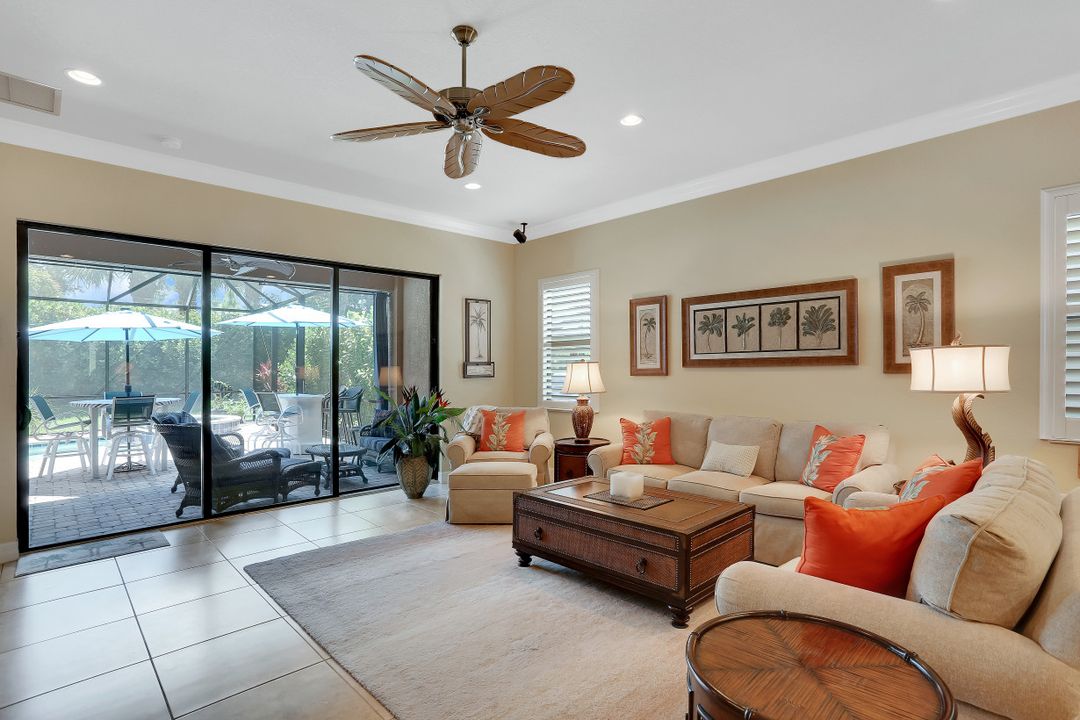 3578 Beaufort Ct, Naples, FL 34119