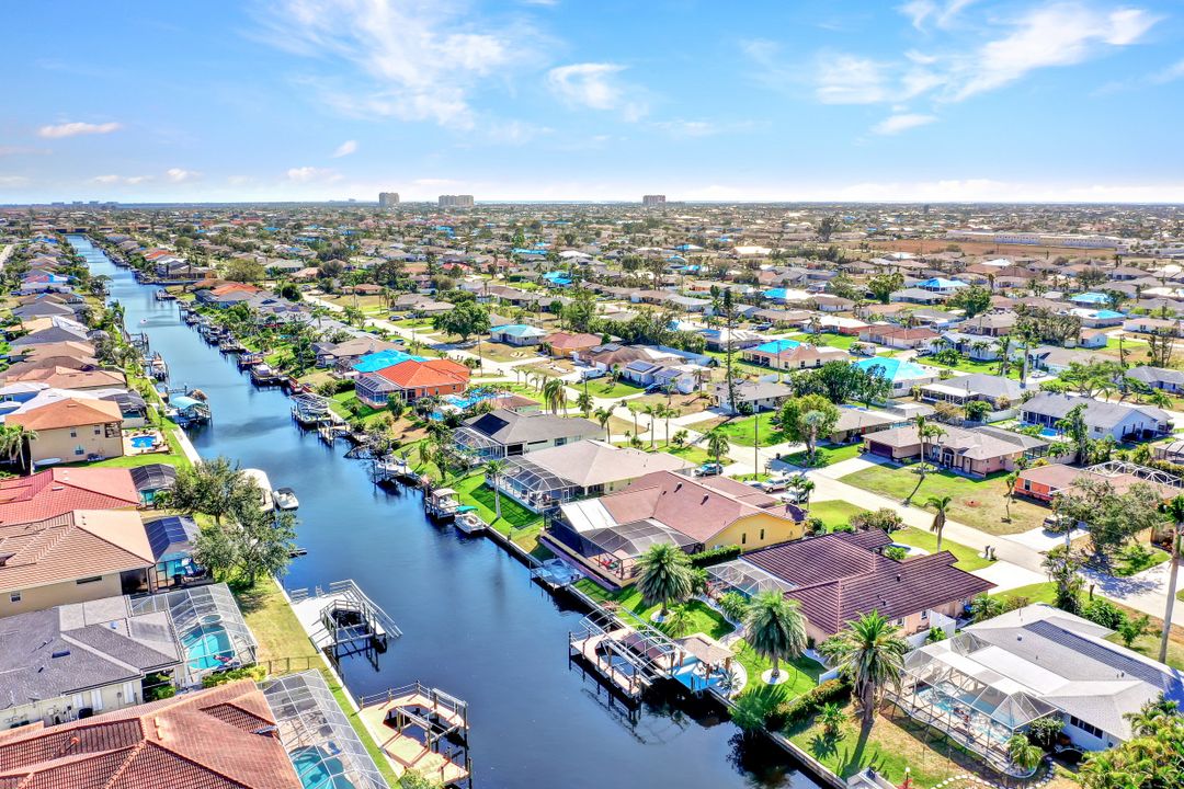 4109 SW 5th Pl, Cape Coral, FL 33914