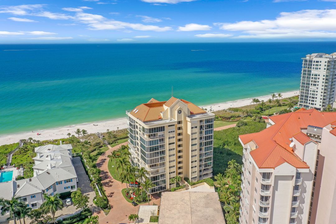 20 Seagate Dr #702, Naples, FL 34103