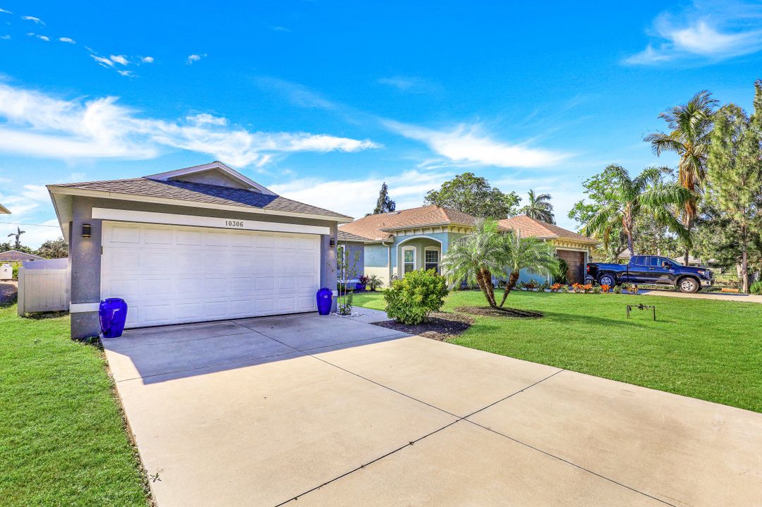 10306 Indiana St, Bonita Springs, FL 34135