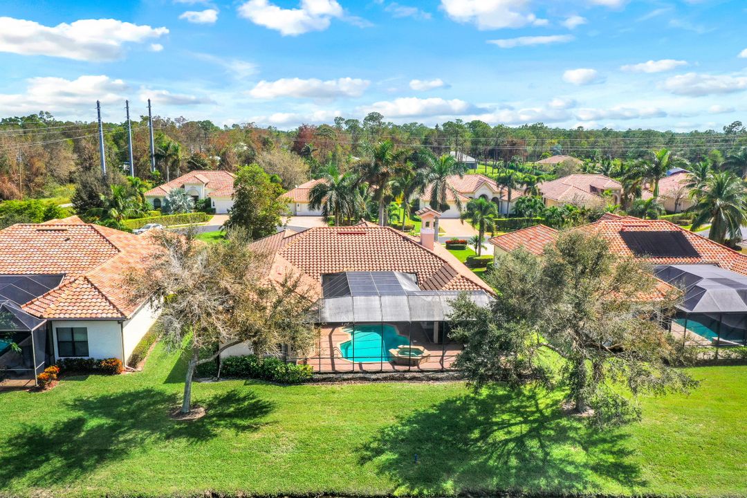 919 Tivoli Ct, Naples, FL 34104