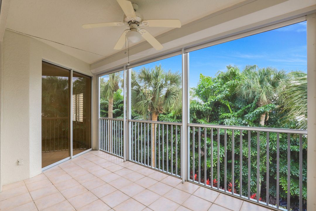 7725 Pebble Creek Cir #206, Naples, FL 34108