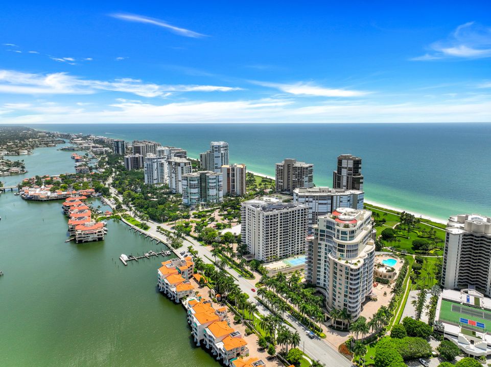 4451 Gulf Shore Blvd N #302, Naples, FL 34103