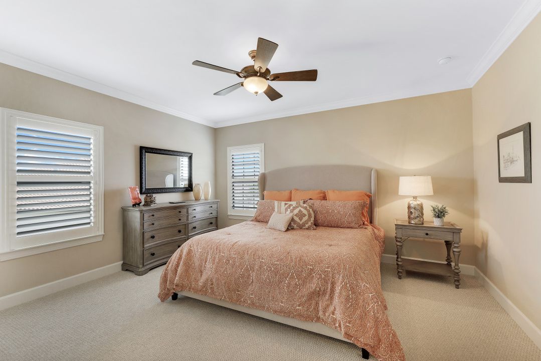 9004 Sorreno Ct, Naples, FL 34119