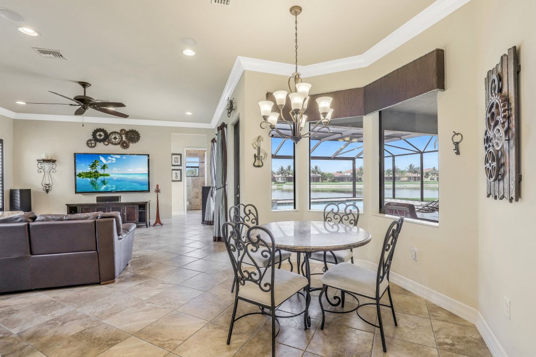 3910 Glacier Ct, Naples, FL 34119