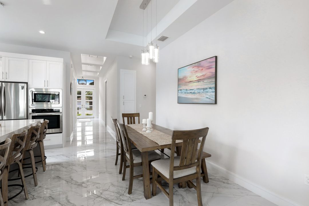 783 110th Ave N, Naples, FL 34108