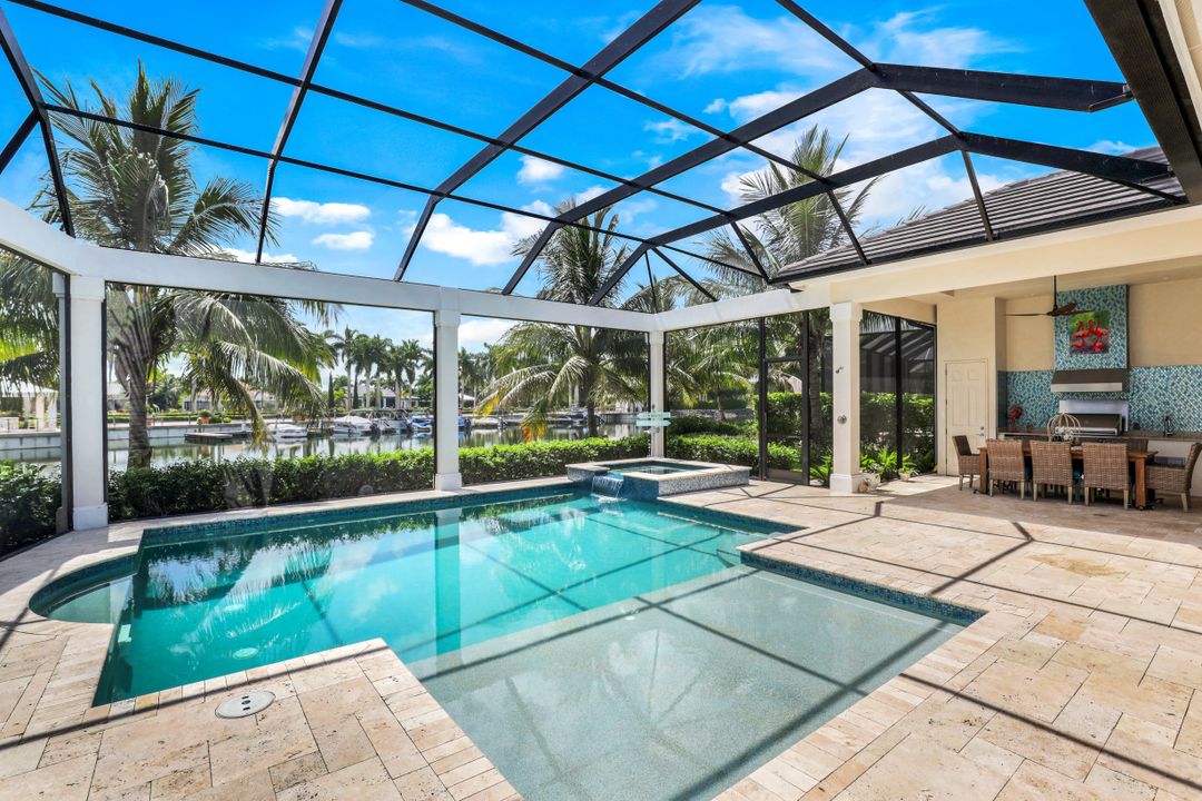 17413 Via Lugano Ct, Miromar Lakes, FL 33913