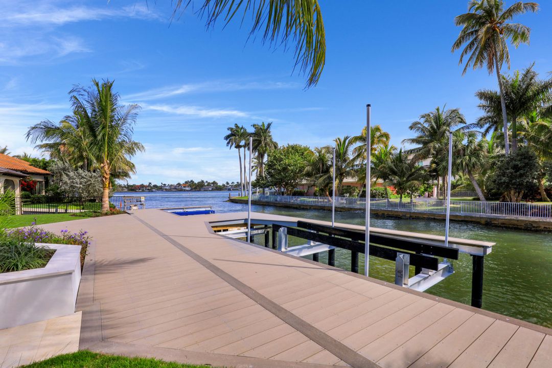 940 17th Ave S, Naples, FL 34102