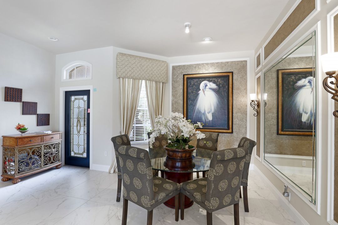 8586 Gleneagle Way, Naples, FL 34120