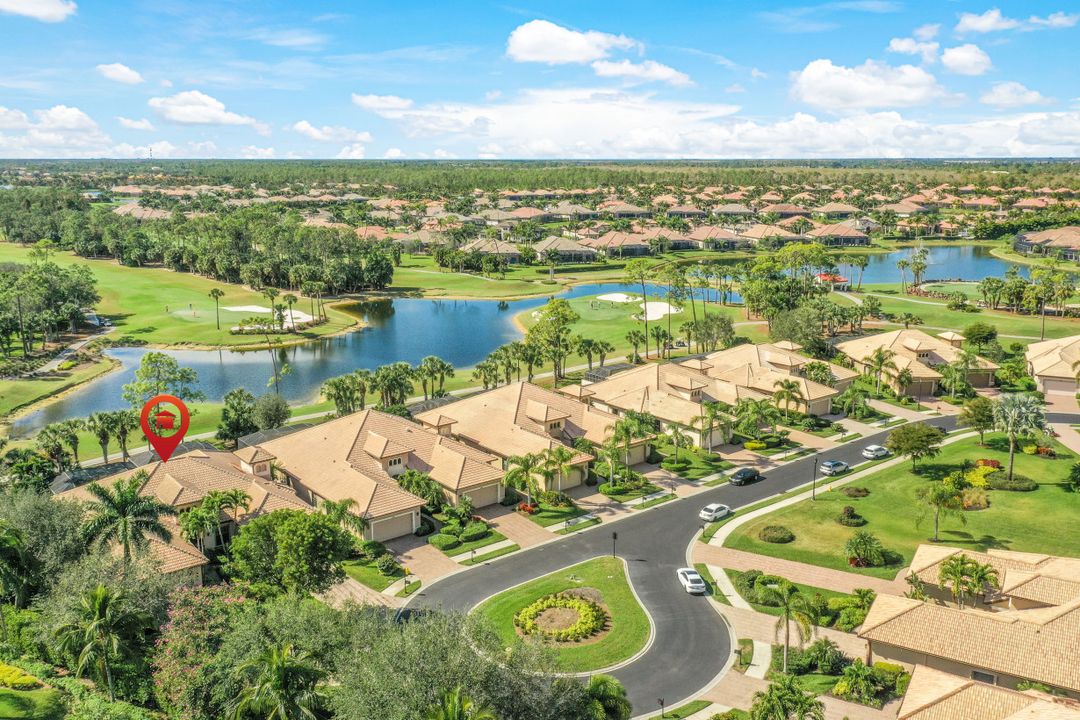 7599 Moorgate Point Way, Naples, FL 34113