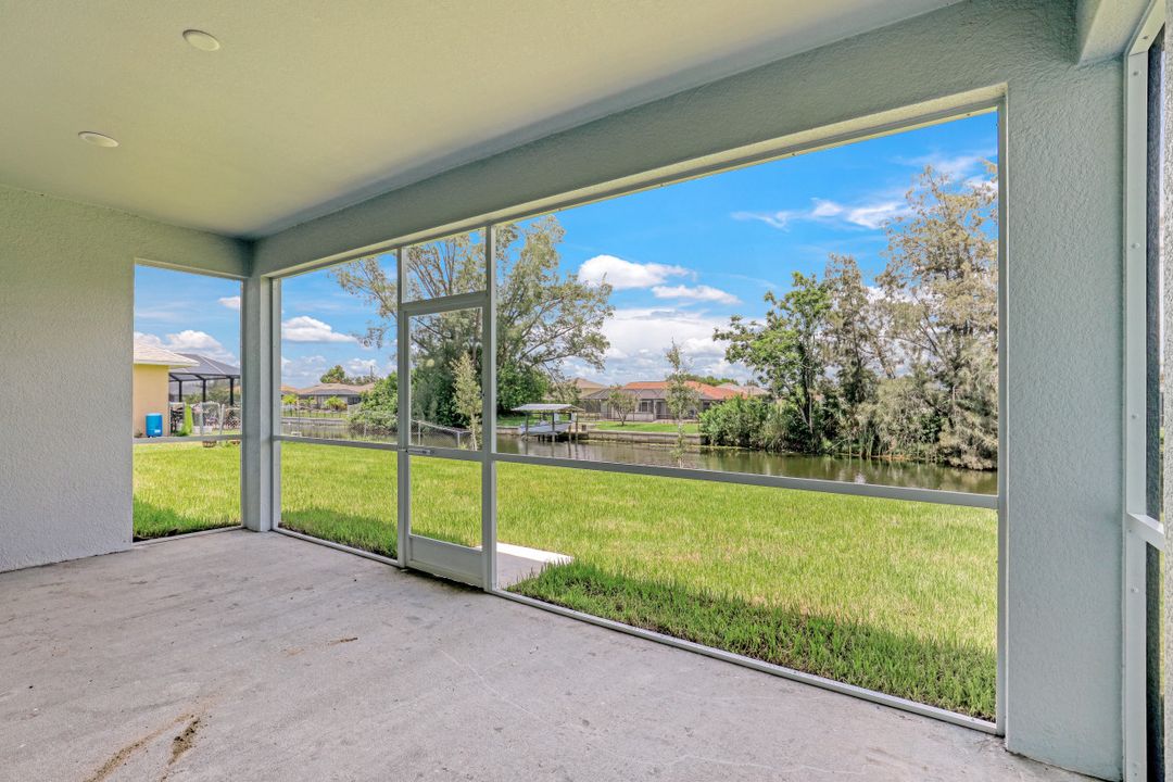 853 SW 13th St, Cape Coral, FL 33991